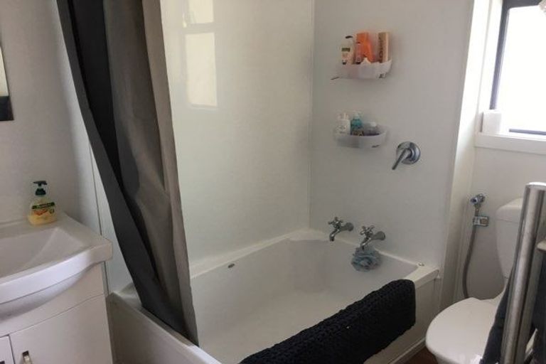 Photo of property in 15 Kitchener Street, Claudelands, Hamilton, 3214