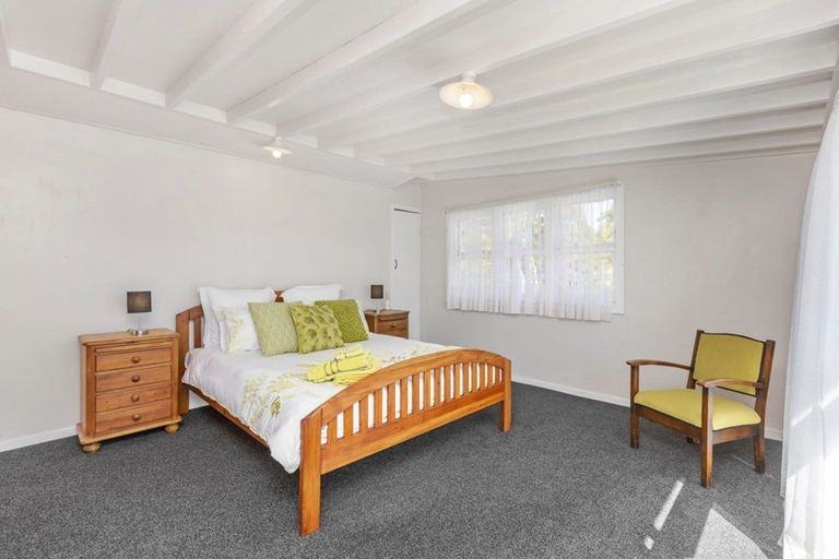 Photo of property in 77 Wallis Street, Raglan, 3225