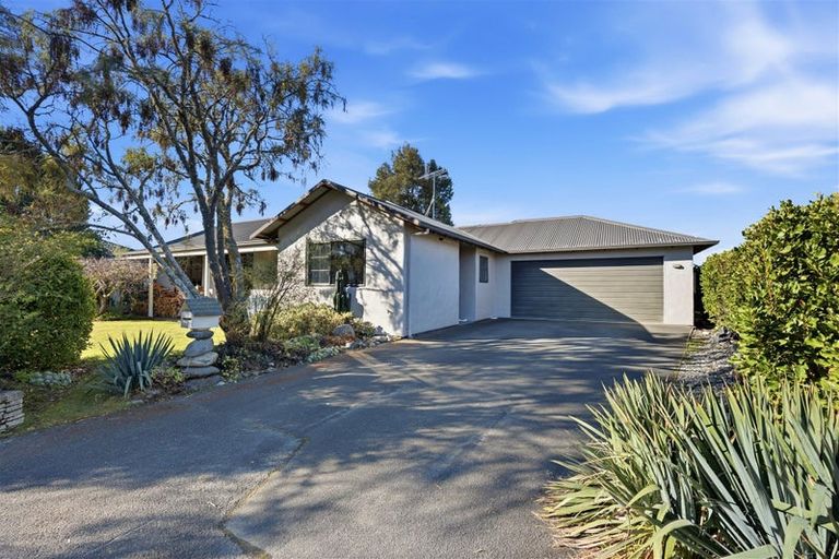 Photo of property in 17 Parkerfield Place, Motueka, 7120