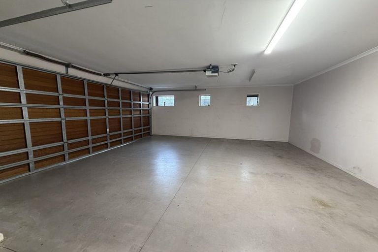 Photo of property in 119 Redoubt Road, Goodwood Heights, Auckland, 2105