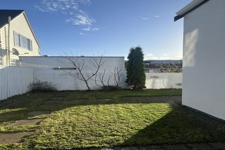 Photo of property in 38 Kings Crescent, Hutt Central, Lower Hutt, 5010