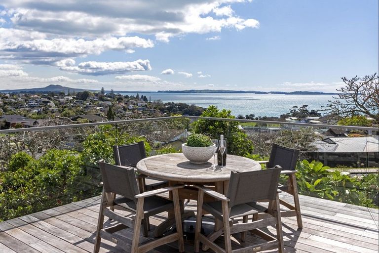 Photo of property in 74 Mellons Bay Road, Mellons Bay, Auckland, 2014