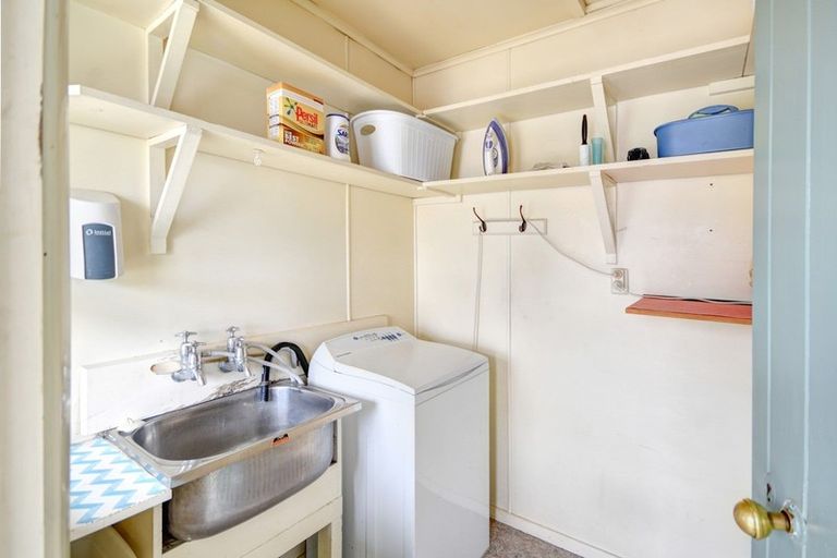 Photo of property in 12 Spenser Street, Milton, 9220