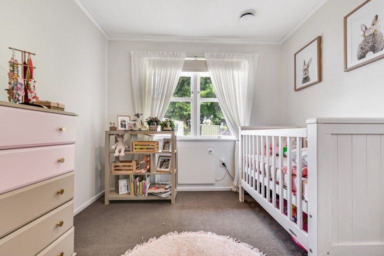 Photo of property in 8 Springfield Crescent, Enderley, Hamilton, 3214