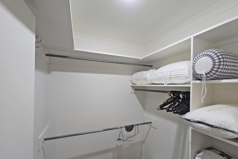 Photo of property in 17 Merlot Drive, Greenmeadows, Napier, 4112