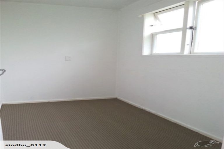 Photo of property in 44 Hutchinson Avenue, New Lynn, Auckland, 0600