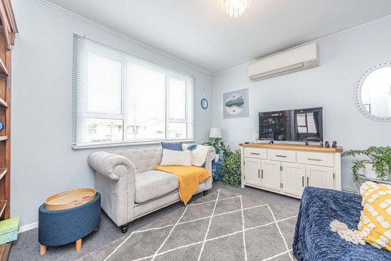 Photo of property in 45 Tawa Street, Gonville, Whanganui, 4501