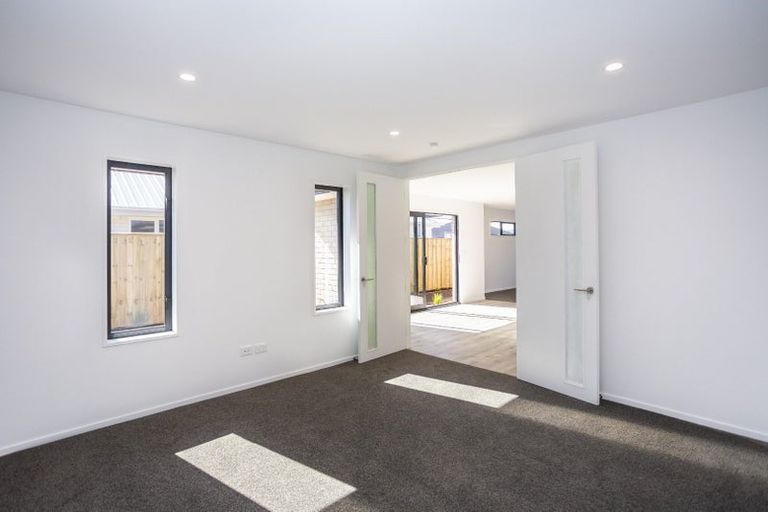 Photo of property in 30 Podocarp Drive, Halswell, 8025
