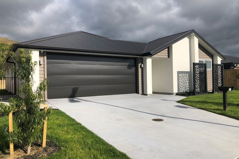 Photo of property in 51 Awataha Crescent, Pyes Pa, Tauranga, 3110