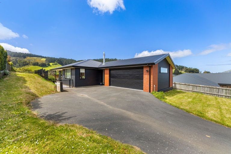 Photo of property in 22 Glendermid Close, Sawyers Bay, Port Chalmers, 9023