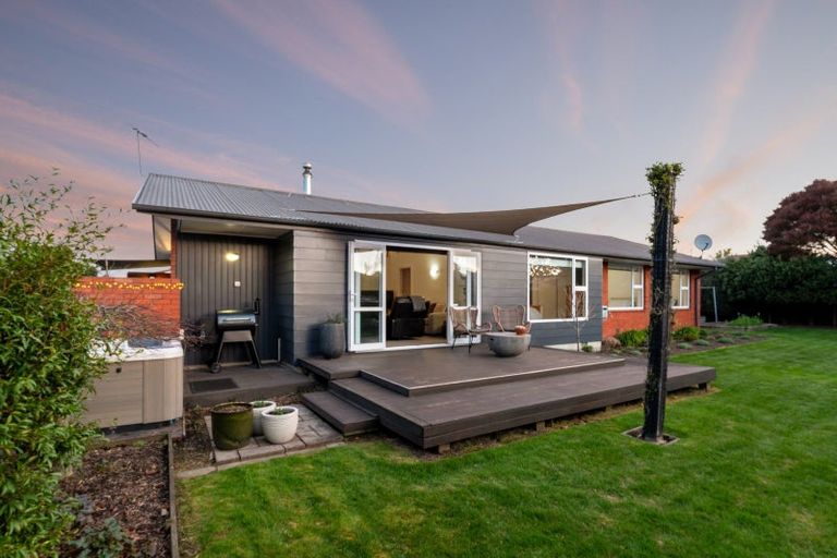 Photo of property in 70a Toorak Avenue, Avonhead, Christchurch, 8042