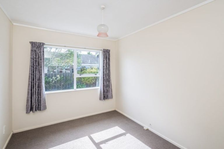 Photo of property in 28 Rosewood Place, Paraparaumu, 5032