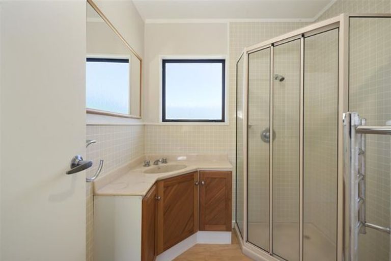 Photo of property in 10 Antonia Place, Kinloch, Taupo, 3377