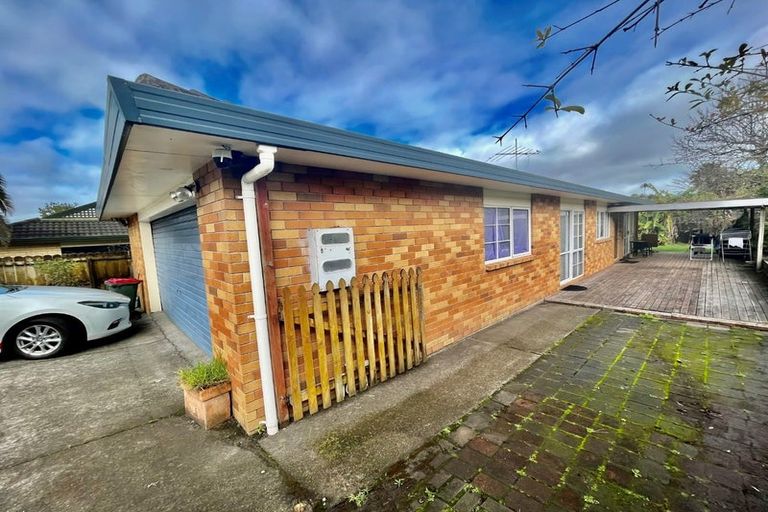 Photo of property in 57 Stratford Road, Manurewa, Auckland, 2105