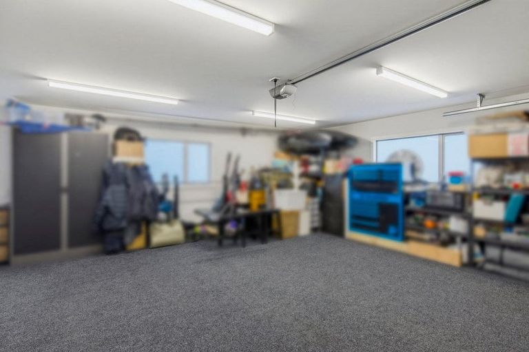 Photo of property in 18 Petrel Close, Paraparaumu Beach, Paraparaumu, 5032