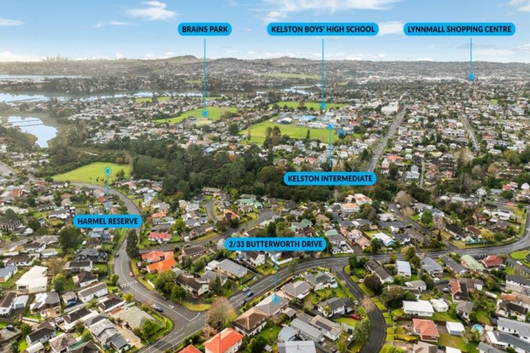 Photo of property in 2/33 Butterworth Drive, Glendene, Auckland, 0602