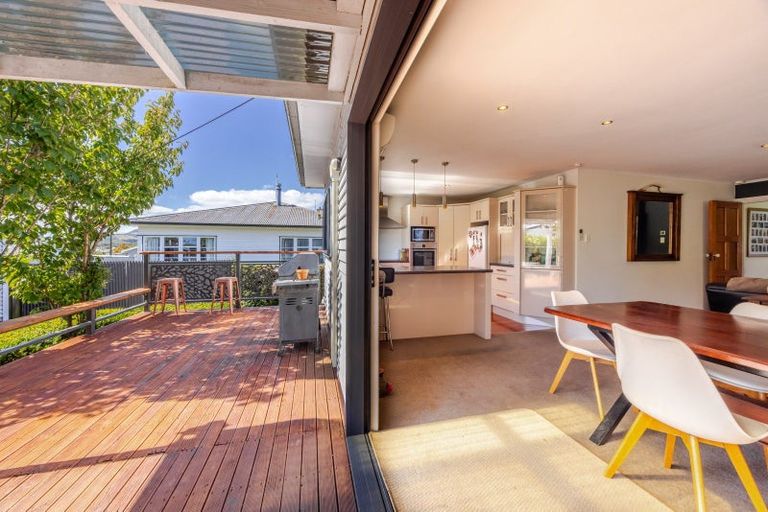 Photo of property in 4 Holyrood Terrace, Waipukurau, 4200