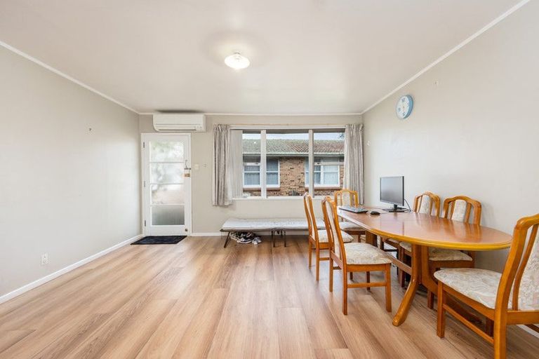 Photo of property in 3/135 Titirangi Road, New Lynn, Auckland, 0600