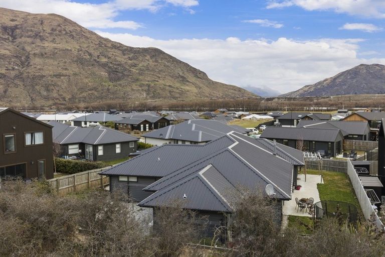 Photo of property in 15/15a Toni's Terrace, Lower Shotover, Queenstown, 9304