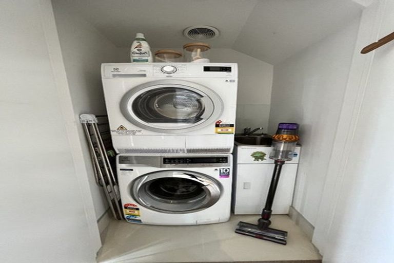 Photo of property in 2a Hastings Street, Hobsonville, Auckland, 0616