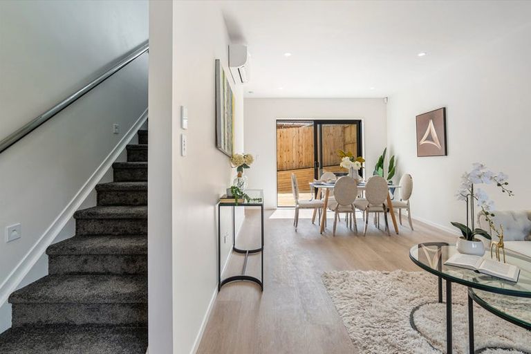 Photo of property in 49 Vera Road, Te Atatu South, Auckland, 0610