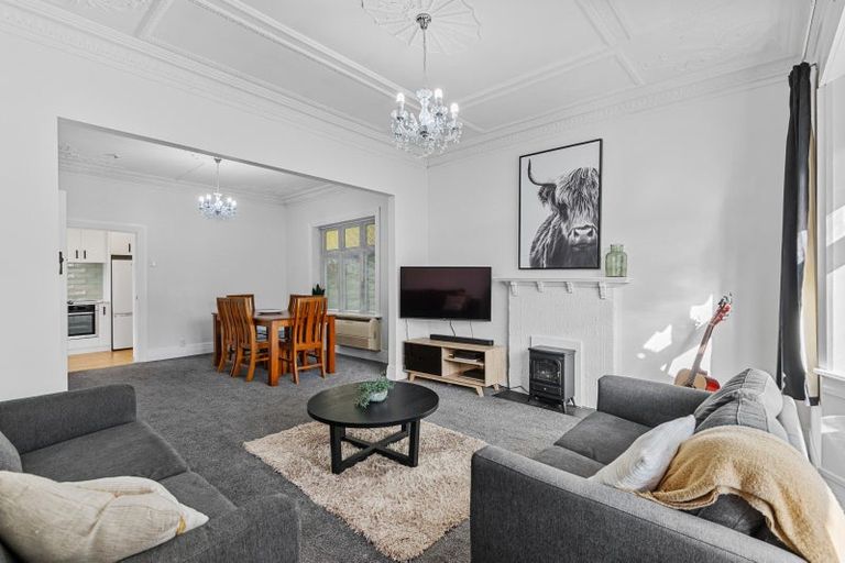 Photo of property in 109 Kaikorai Valley Road, Glenross, Dunedin, 9011