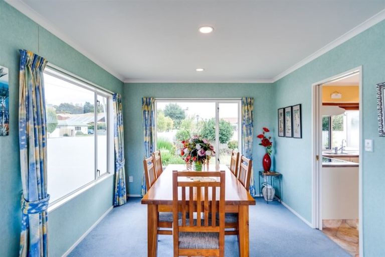 Photo of property in 14 Alderney Way, Taradale, Napier, 4112