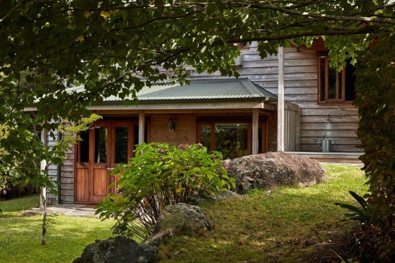 Photo of property in 165 Three Oaks Drive, Dairy Flat, Albany, 0794