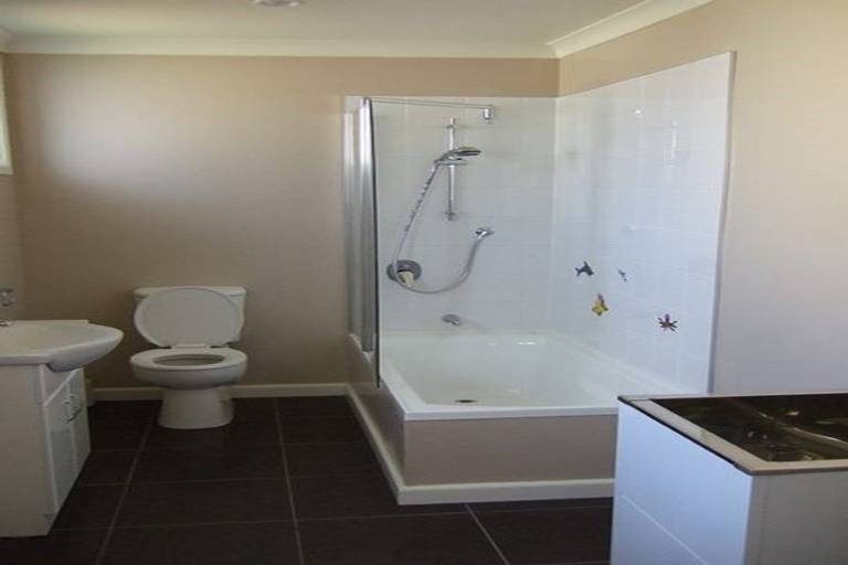 Photo of property in 70 Bassett Street, Burwood, Christchurch, 8083