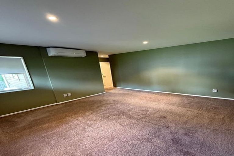 Photo of property in 51b West Coast Road, Glen Eden, Auckland, 0602