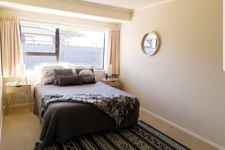 Photo of property in 8 Jasmine Avenue, Dinsdale, Hamilton, 3204