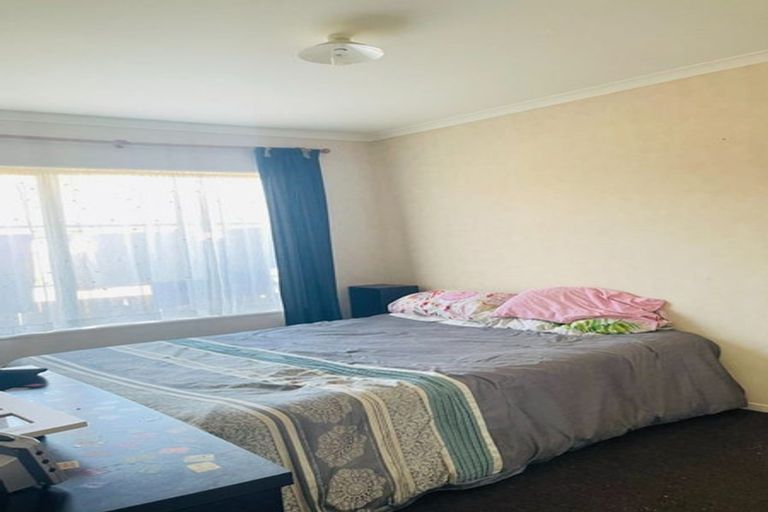 Photo of property in 62 Sandwick Drive, Weymouth, Auckland, 2103