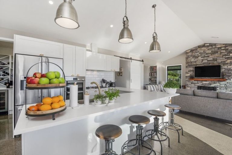 Photo of property in 27 Locheagles Rise, Kinloch, Taupo, 3377