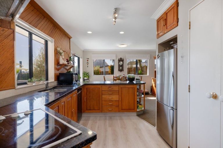 Photo of property in 137 Ohauiti Road, Hairini, Tauranga, 3112