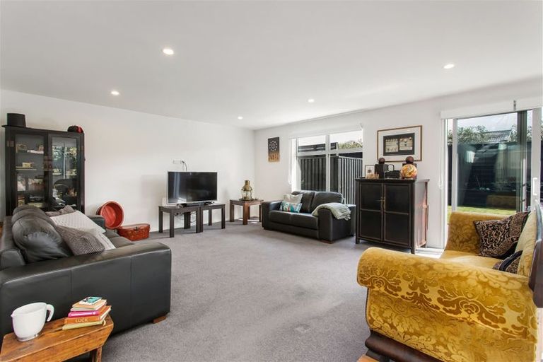 Photo of property in 7a Taylors Avenue, Bryndwr, Christchurch, 8052