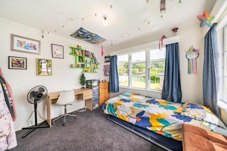 Photo of property in 36 Horoeka Street, Stokes Valley, Lower Hutt, 5019