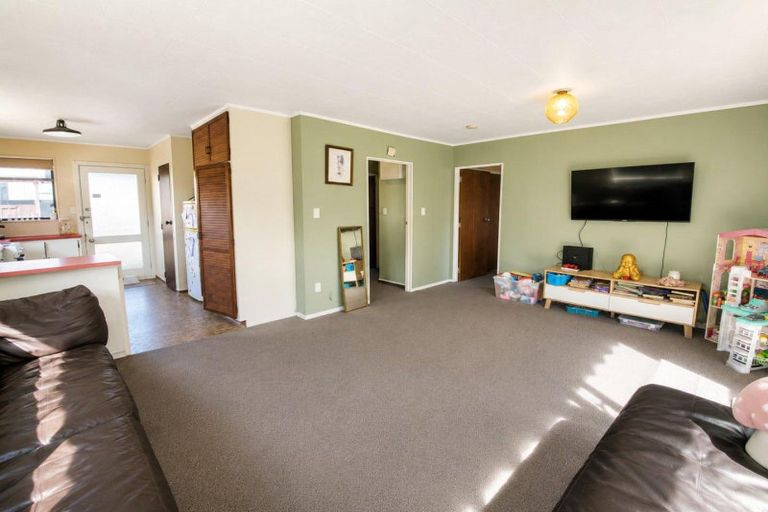 Photo of property in 3/265 Carrington Street, Vogeltown, New Plymouth, 4310