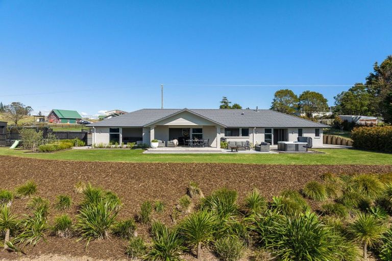 Photo of property in 152 Valley View Road, Otaika, Whangarei, 0170