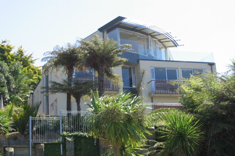 Photo of property in 54b Beach Road, Castor Bay, Auckland, 0620