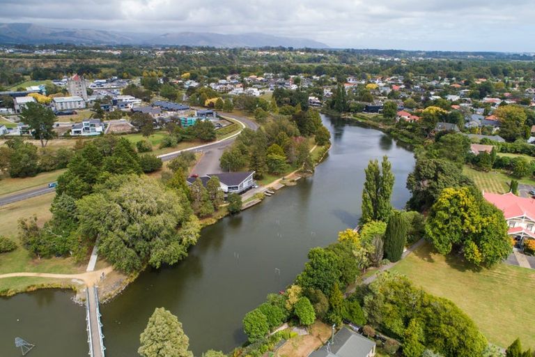 Photo of property in 8 Caccia Birch Lane, Hokowhitu, Palmerston North, 4410