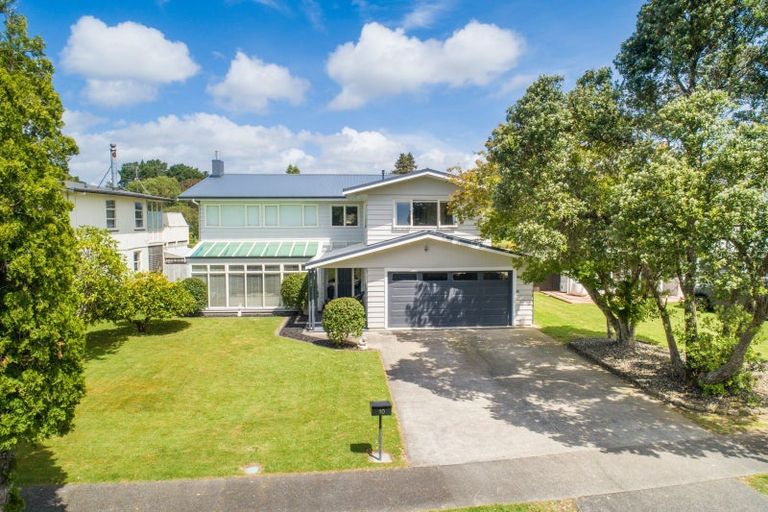 Photo of property in 10 Opawa Place, Terrace End, Palmerston North, 4410