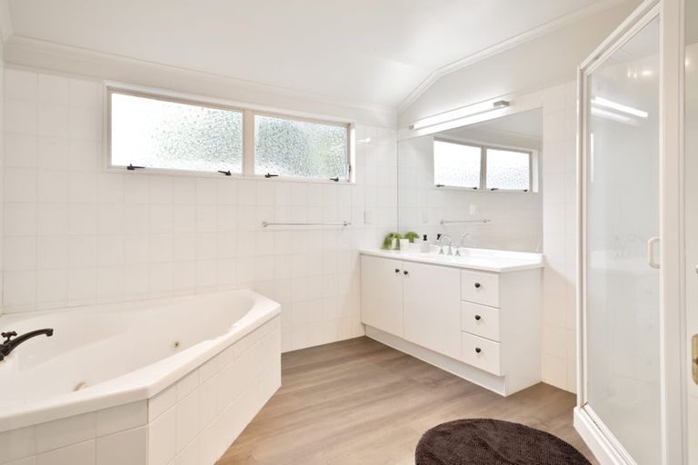 Photo of property in 4 Longwood Place, Harrowfield, Hamilton, 3210