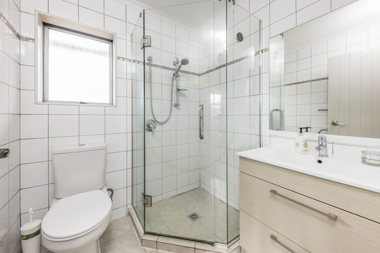 Photo of property in 16a Swaffield Road, Papatoetoe, Auckland, 2025