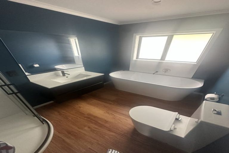 Photo of property in 9b Faulke Avenue, Wainuiomata, Lower Hutt, 5014