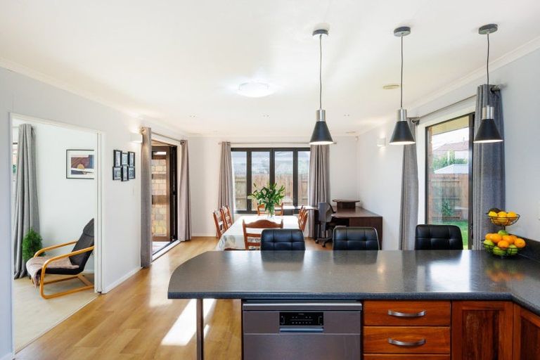 Photo of property in 34 Meridian Grove, Kelvin Grove, Palmerston North, 4414