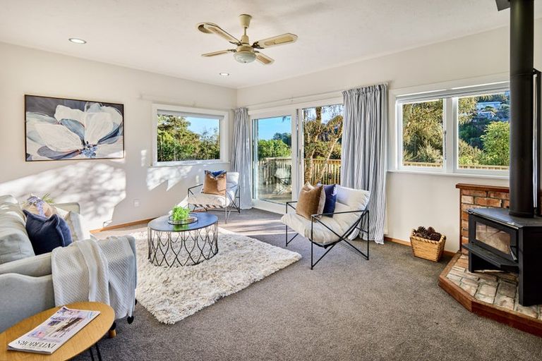 Photo of property in 48 Cluny Road, Plimmerton, Porirua, 5026