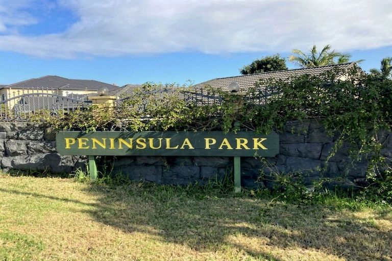 Photo of property in 2 Cyclamen Road, Mangere, Auckland, 2022