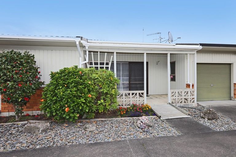 Photo of property in 4/20 Bowling Road, Greenmeadows, Napier, 4112
