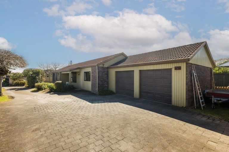 Photo of property in 68 Chedworth Avenue, Chedworth, Hamilton, 3210