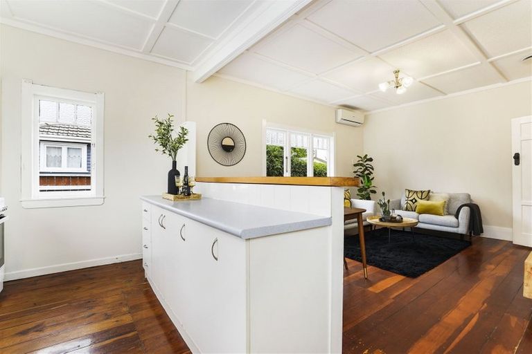 Photo of property in 32 Claude Street, Fairfield, Hamilton, 3214